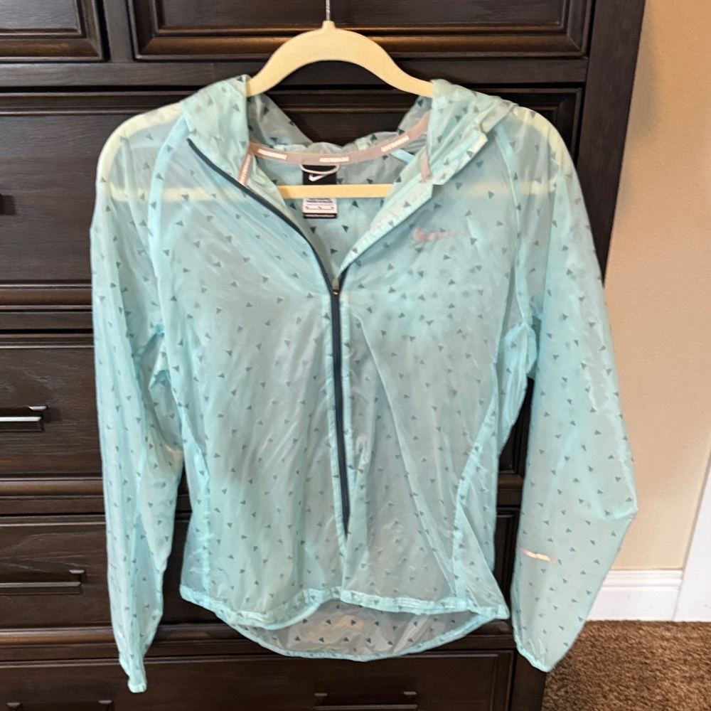 Nike Lightweight Running Jacket Medium - image 1